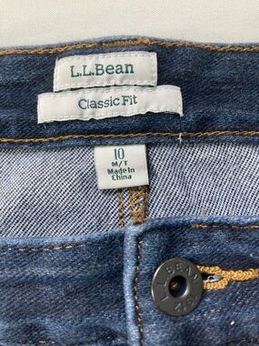 L.L.Bean Classic Fit Jeans Size 10 Dark Wash Straight Leg Denim Coastal Preppy